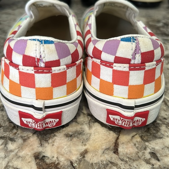 Vans Classic Slip-On Checkerboard Rainbow Shoe Kids - Picture 4 of 8